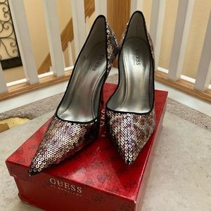 Sequin pointed toward pumps